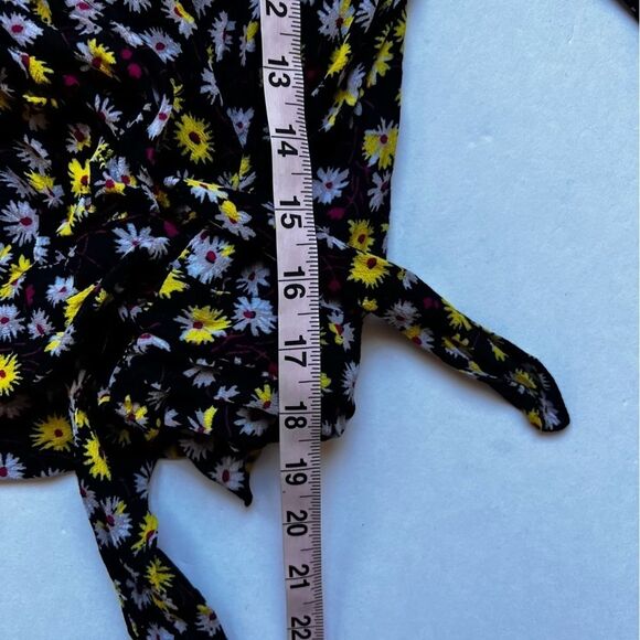 Madewell Wrap Top in French Floral Size XS - Picture 5 of 7